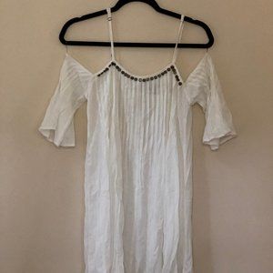 Urdan Outfitters White dree
